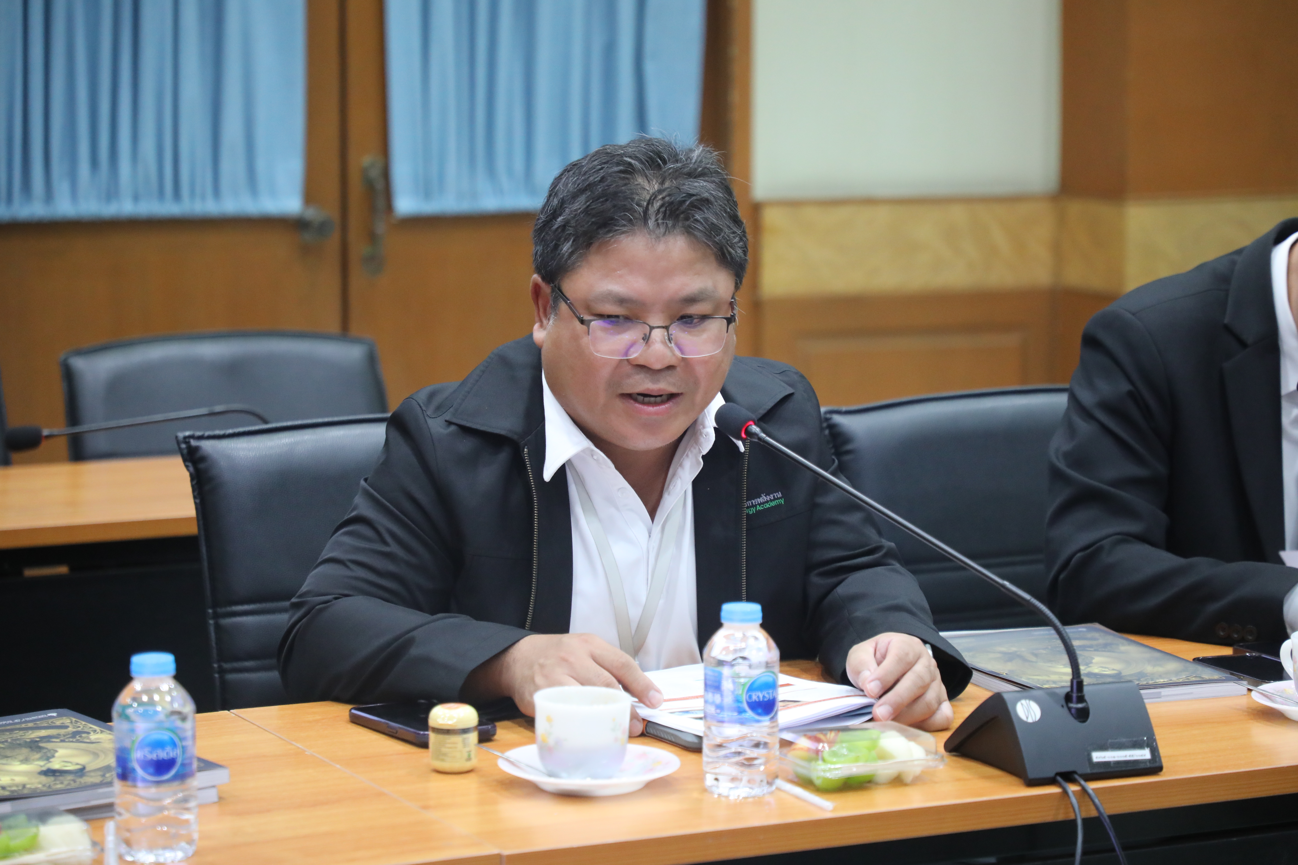 title - ส.ป.ก. ประชุมเรื่องการขออนุญาตใช้ประโยชน์ที่ดินและการเก็บค่าตอบแทนการใช้ประโยชน์ที่ดินในเขตพื้นที่สำนักงานการปฏิรูปที่ดินเพื่อเกษตรกรรมต่อการประกอบกิจการปิโตรเลียม